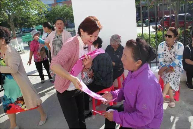 滚筒洗衣机里的加热装置用的是什么